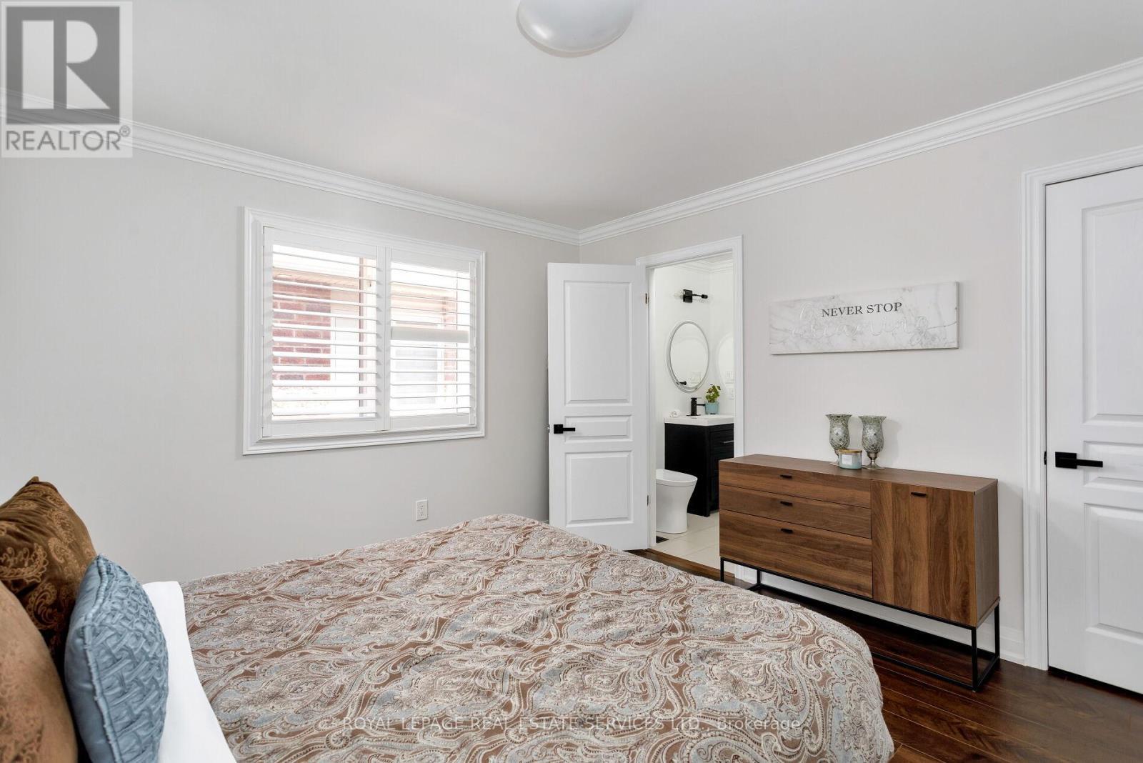 












3456 LIPTAY AVENUE

,
Oakville,




Ontario
L6M0M7

