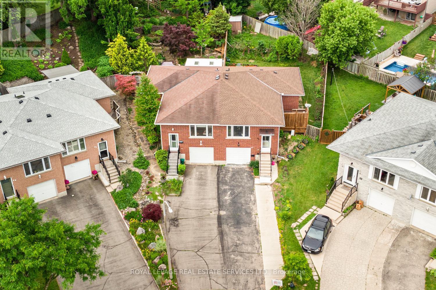 












86 OLD HURON COURT

,
Kitchener,




Ontario
N2R1L7

