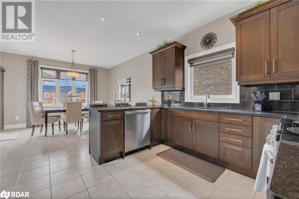 












308 CREEKSIDE Drive

,
Welland,




Ontario
L3C0B6

