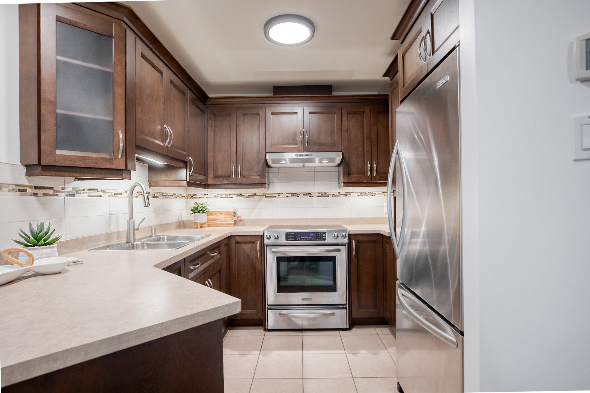 









323


Boul. Clairevue E.

, 3202,
Saint-Bruno-de-Montarville,




QC
J3V0B2

