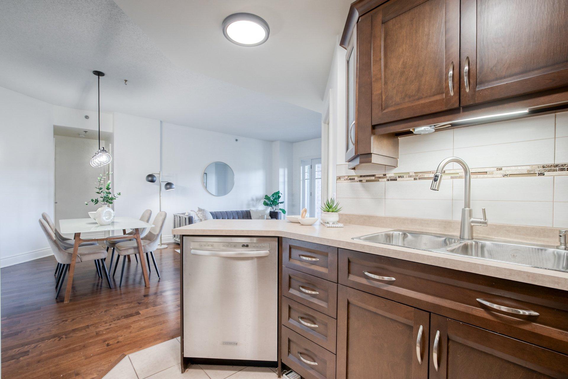 









323


Boul. Clairevue E.

, 3202,
Saint-Bruno-de-Montarville,




QC
J3V0B2

