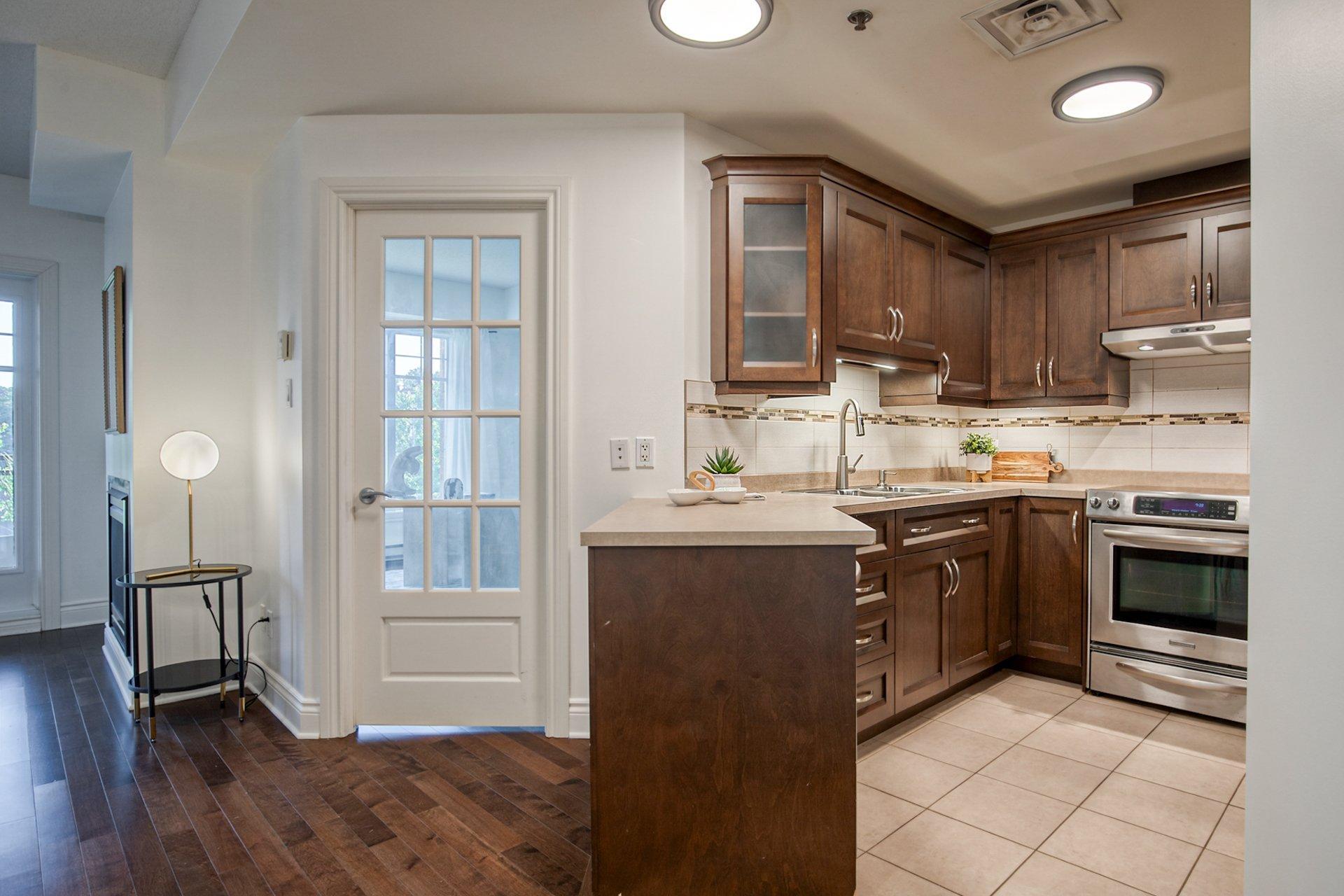 









323


Boul. Clairevue E.

, 3202,
Saint-Bruno-de-Montarville,




QC
J3V0B2

