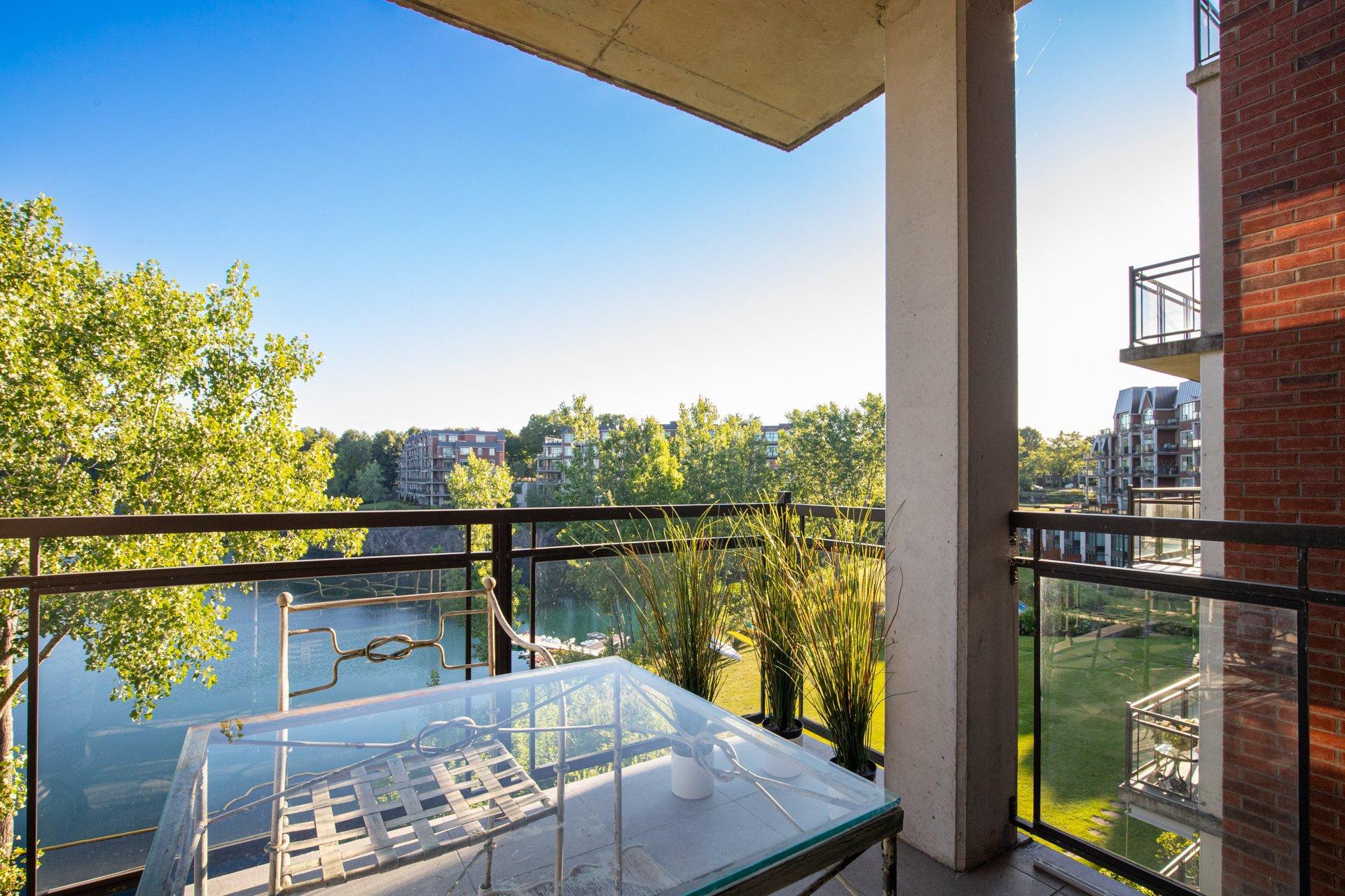









323


Boul. Clairevue E.

, 3202,
Saint-Bruno-de-Montarville,




QC
J3V0B2

