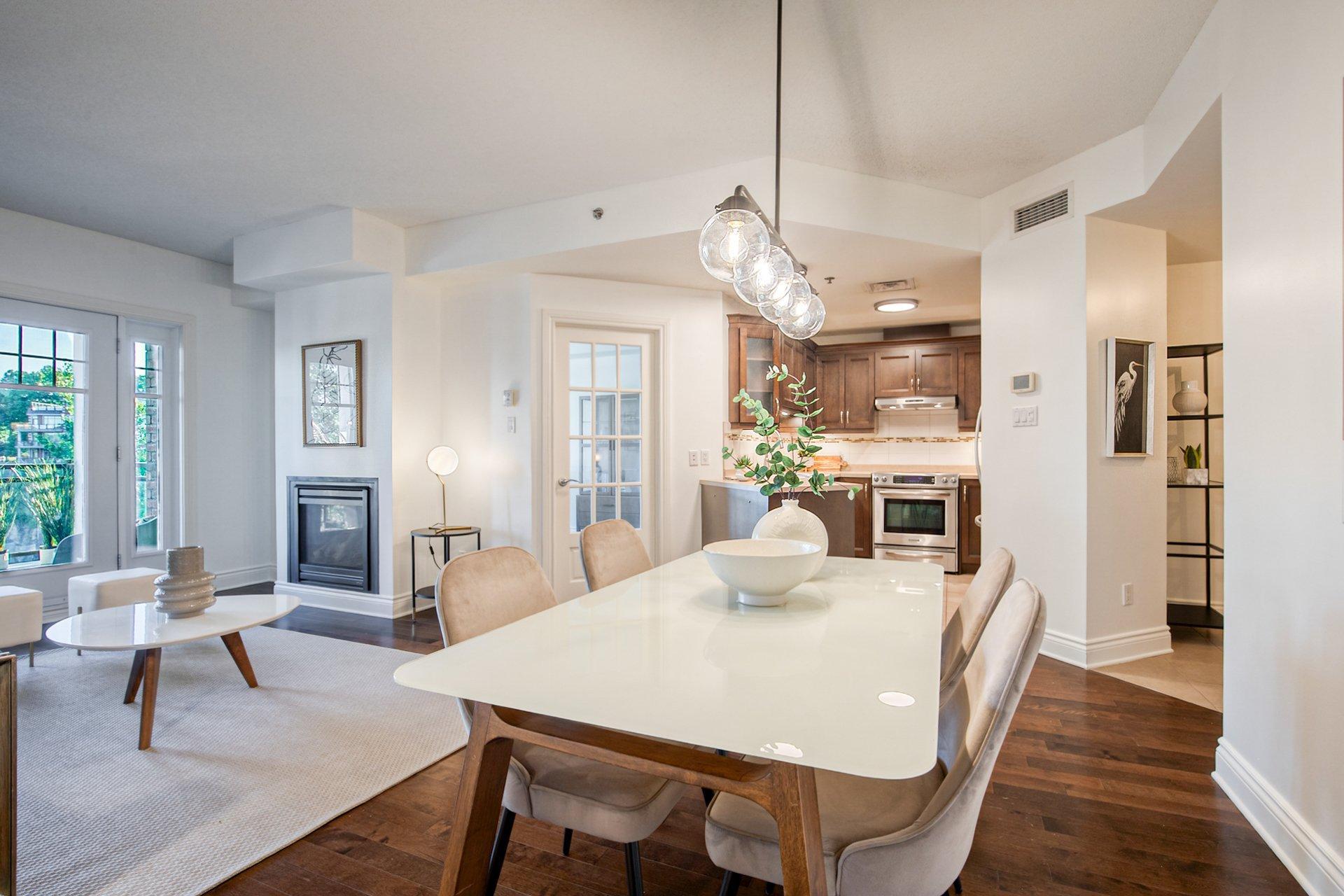 









323


Boul. Clairevue E.

, 3202,
Saint-Bruno-de-Montarville,




QC
J3V0B2

