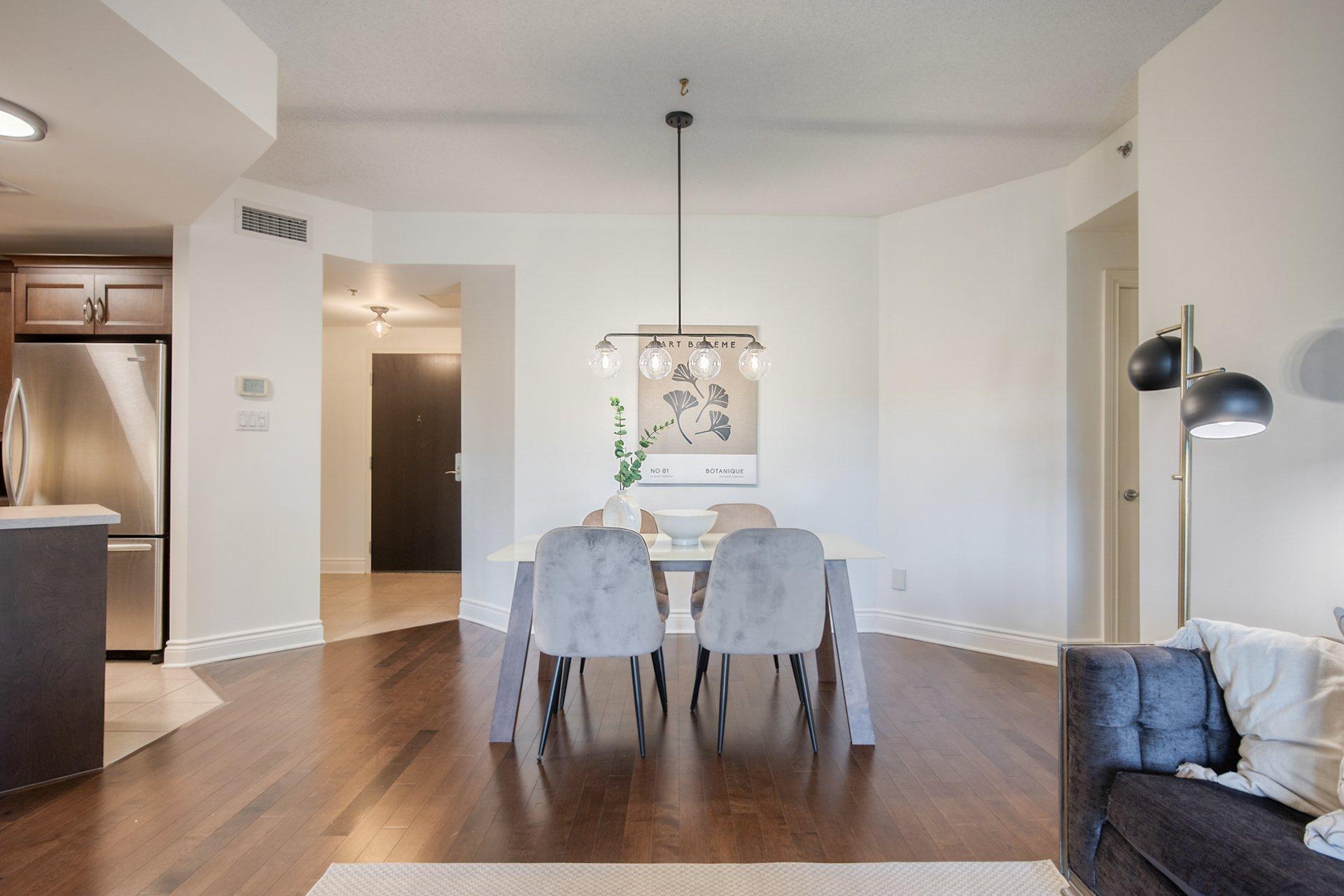 









323


Boul. Clairevue E.

, 3202,
Saint-Bruno-de-Montarville,




QC
J3V0B2

