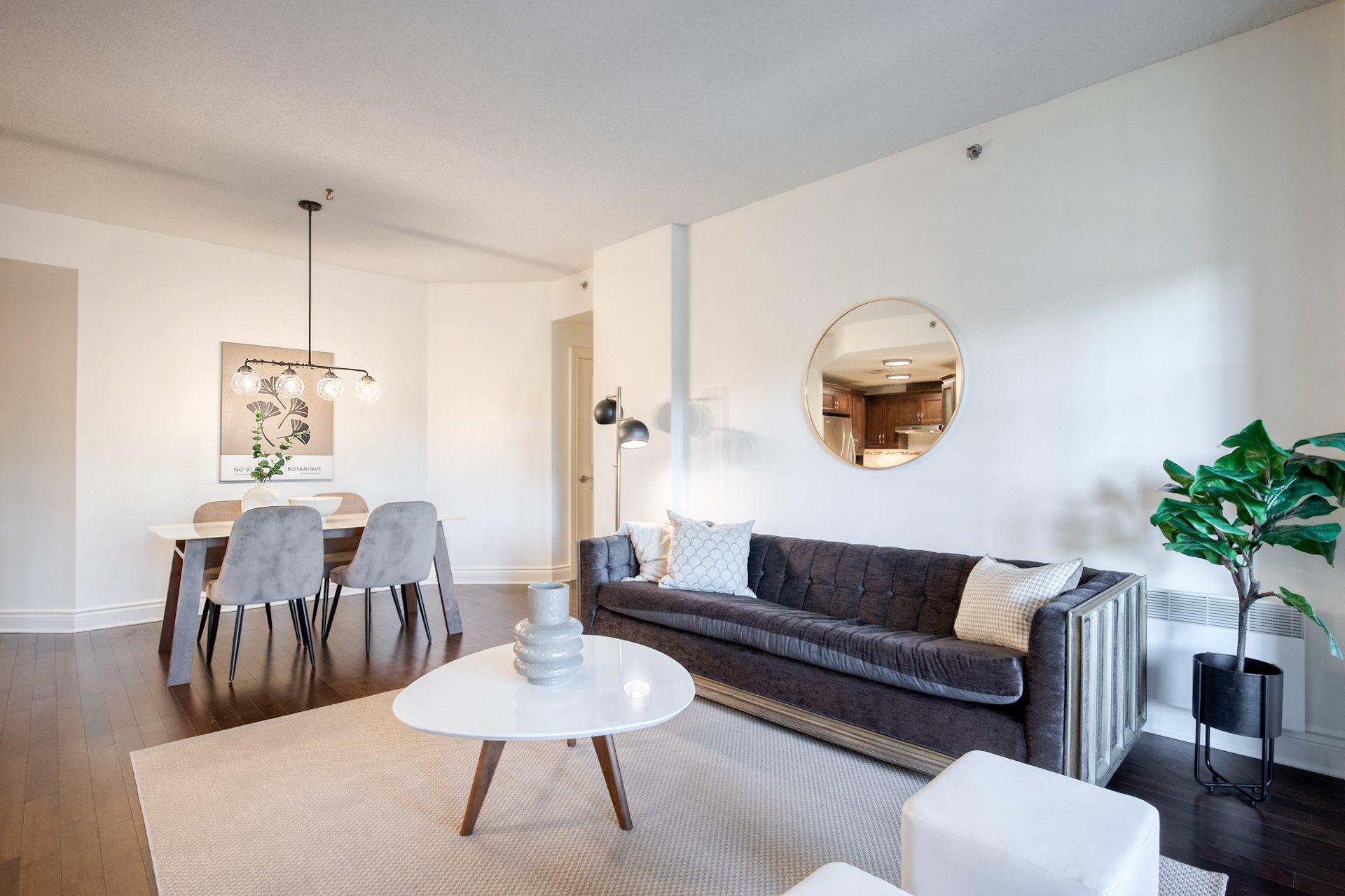 









323


Boul. Clairevue E.

, 3202,
Saint-Bruno-de-Montarville,




QC
J3V0B2

