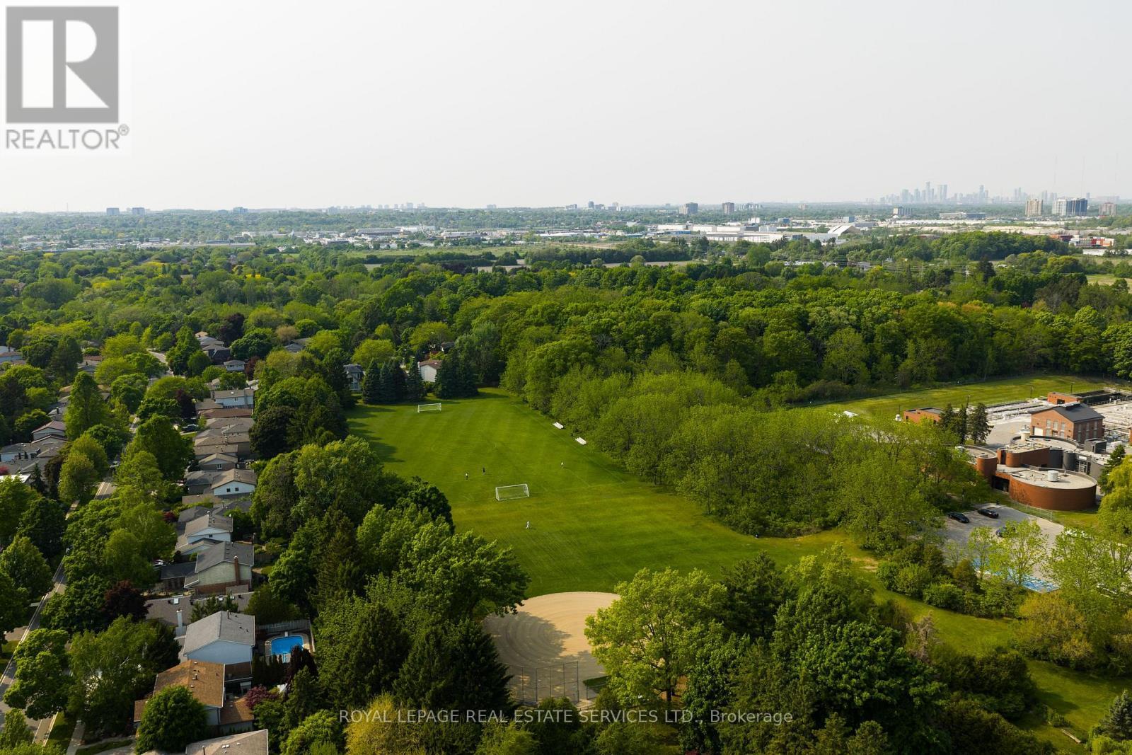 












2358 CANSO ROAD

,
Oakville,




Ontario
L6J5W6

