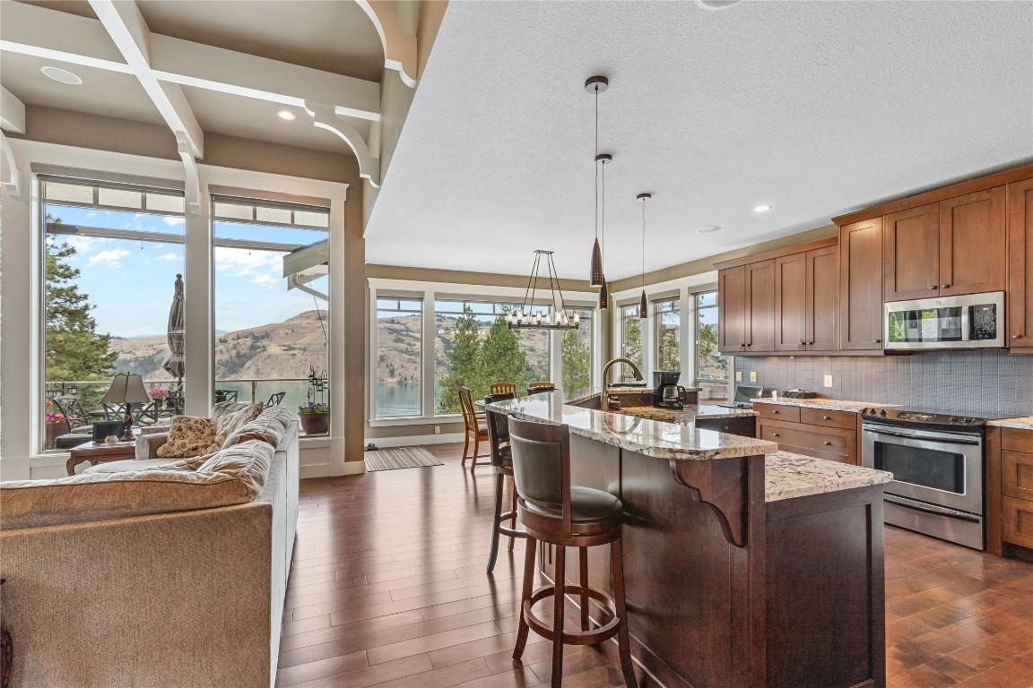 









13341


Kidston

Road, 12,
Coldstream,




BC
V1B 1Z4

