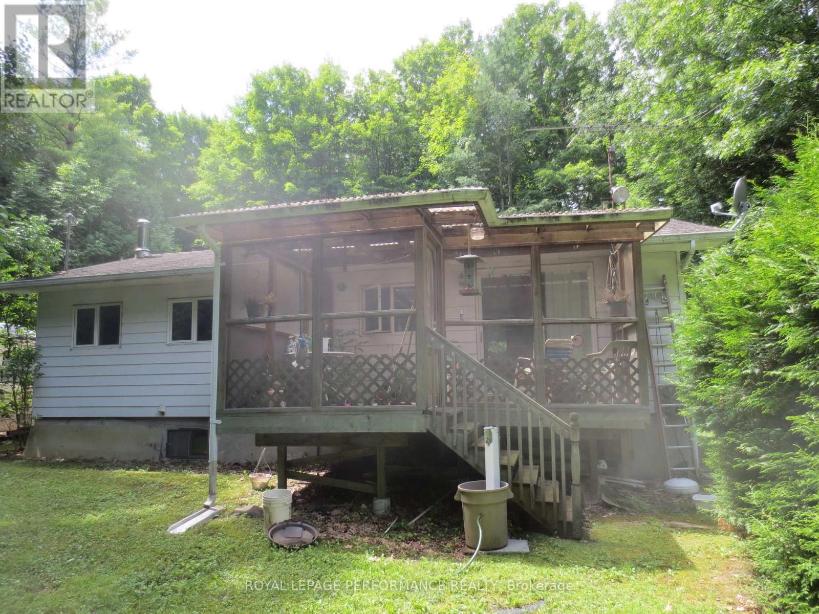 












21625 CONCESSION RD 10 ROAD

,
North Glengarry,




Ontario
K0B1H0

