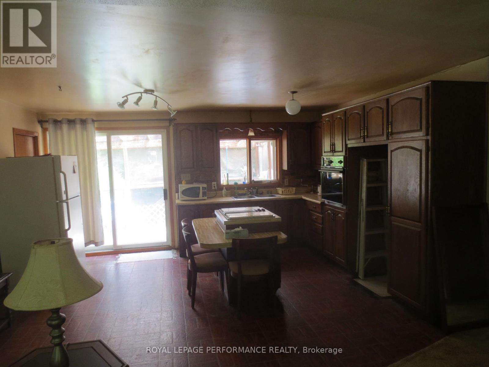 












21625 CONCESSION RD 10 ROAD

,
North Glengarry,




Ontario
K0B1H0

