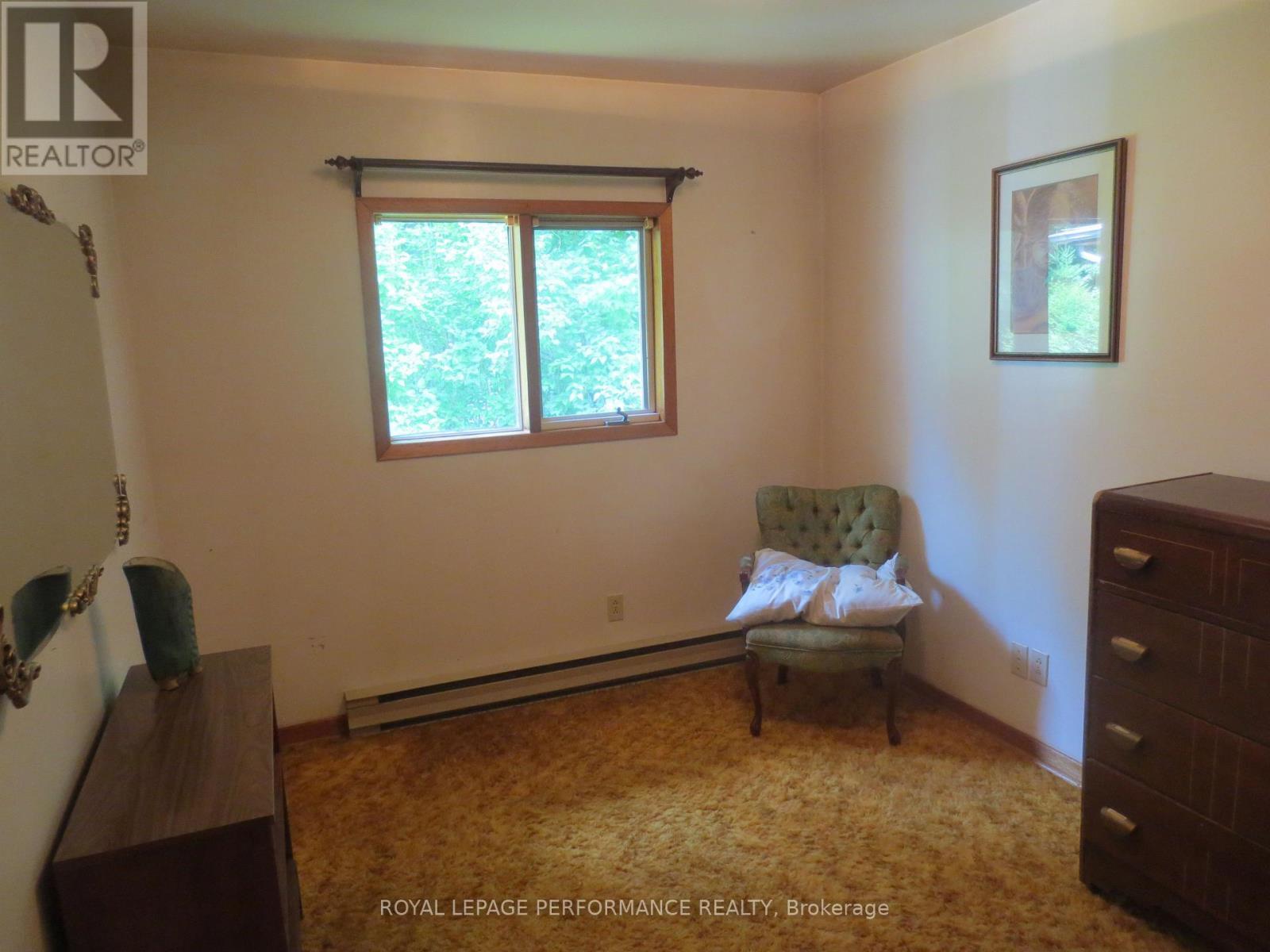 












21625 CONCESSION RD 10 ROAD

,
North Glengarry,




Ontario
K0B1H0

