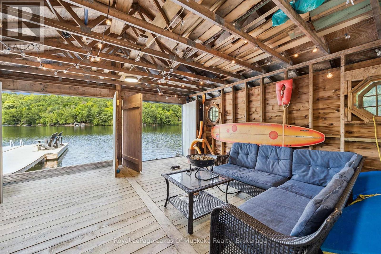 












1345 SINCLAIR TRAIL

,
Algonquin Highlands (Sherborne),




Ontario
P0A1E0

