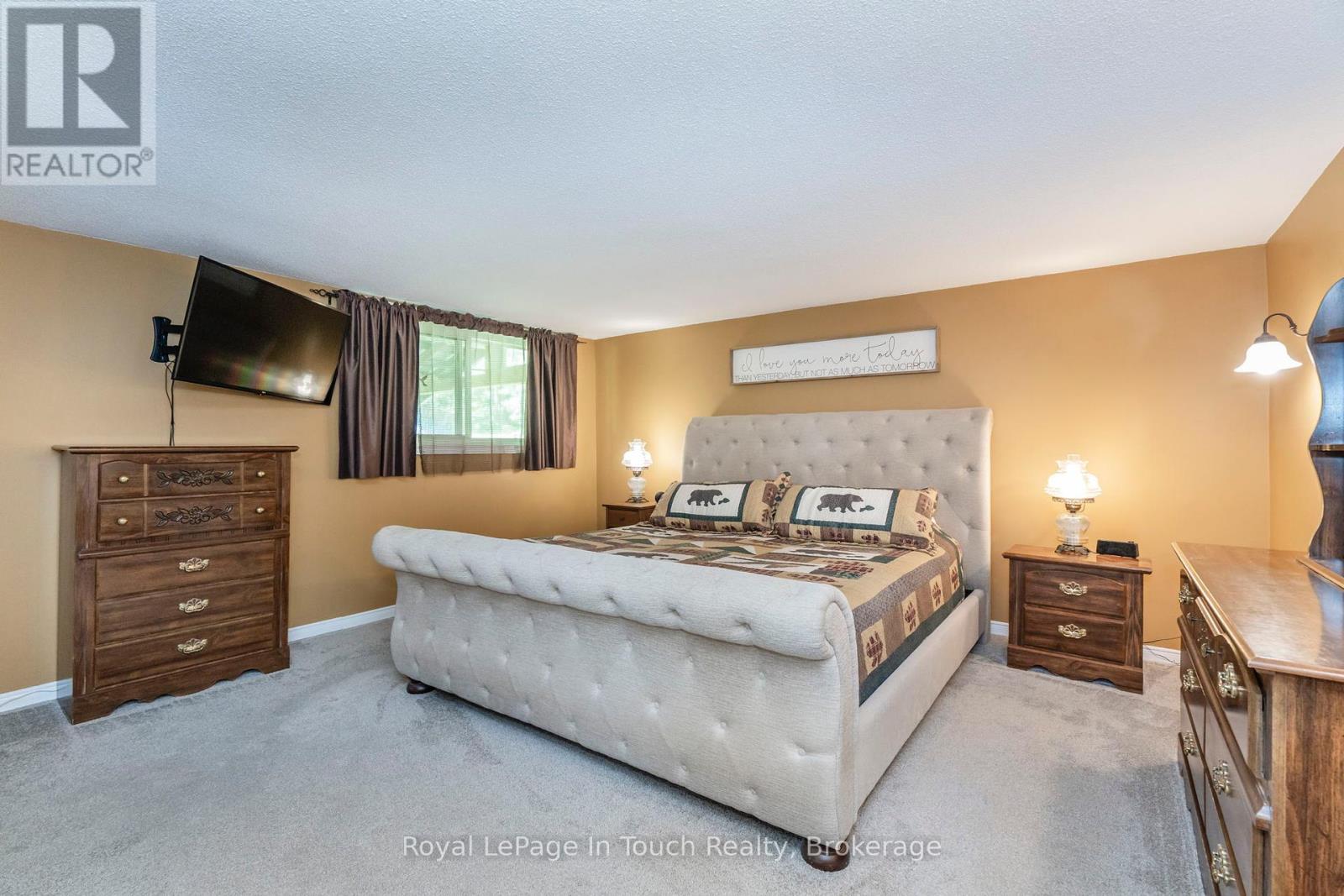 












507 LAFONTAINE ROAD E

,
Tiny,




Ontario
L9M0S3

