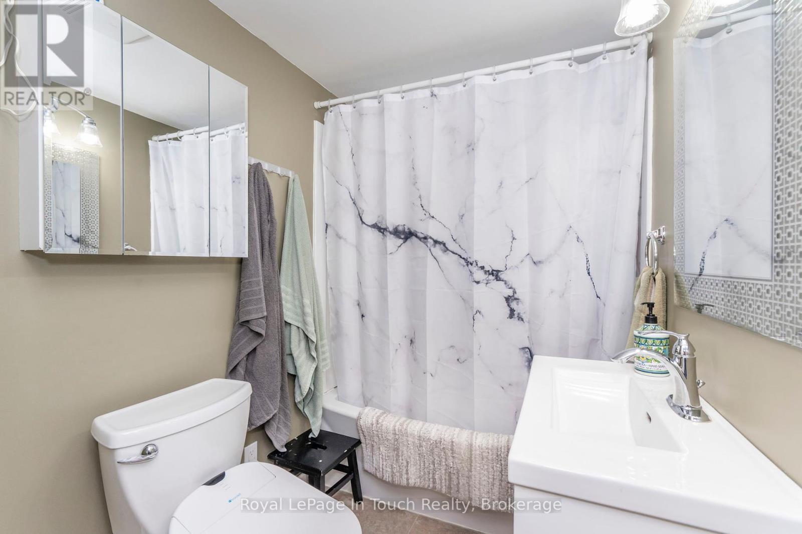 












507 LAFONTAINE ROAD E

,
Tiny,




Ontario
L9M0S3

