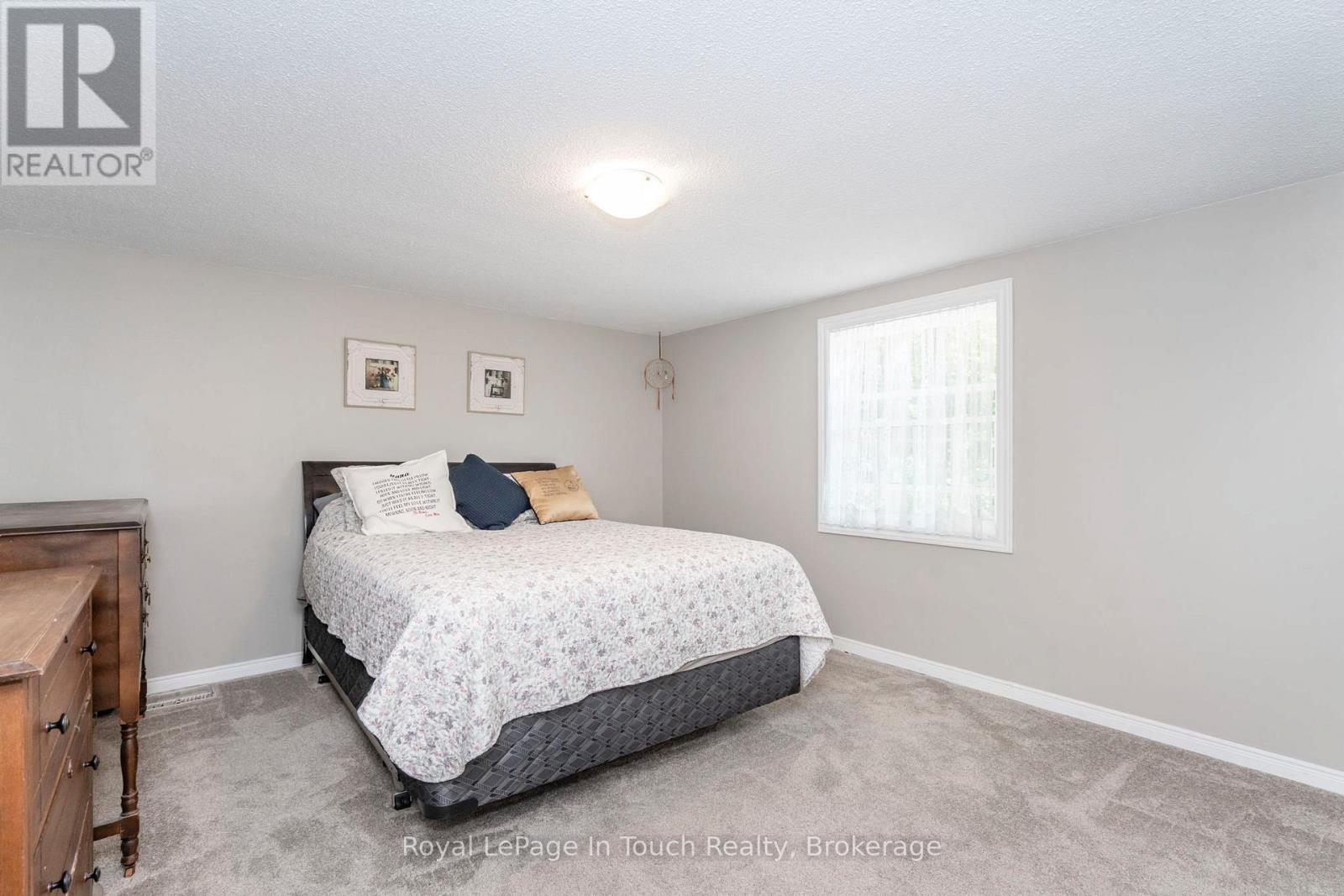 












507 LAFONTAINE ROAD E

,
Tiny,




Ontario
L9M0S3

