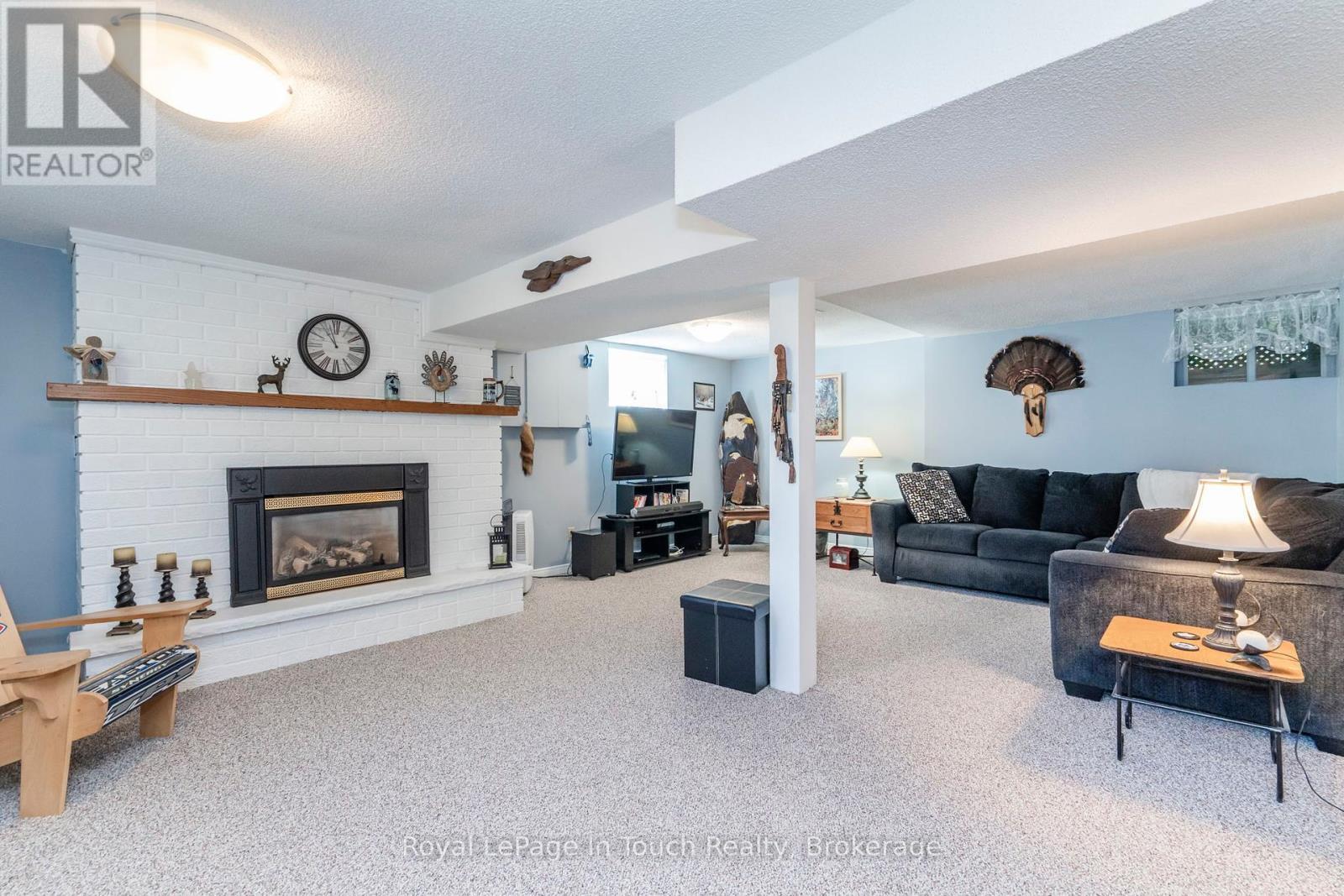 












507 LAFONTAINE ROAD E

,
Tiny,




Ontario
L9M0S3

