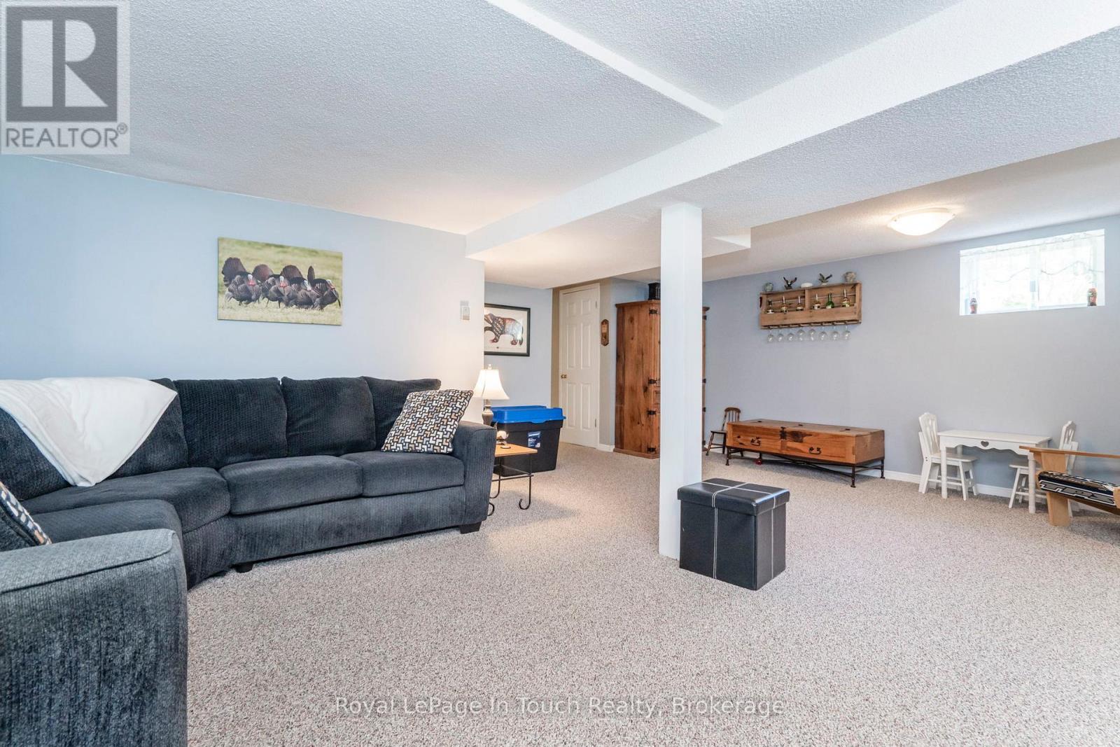 












507 LAFONTAINE ROAD E

,
Tiny,




Ontario
L9M0S3

