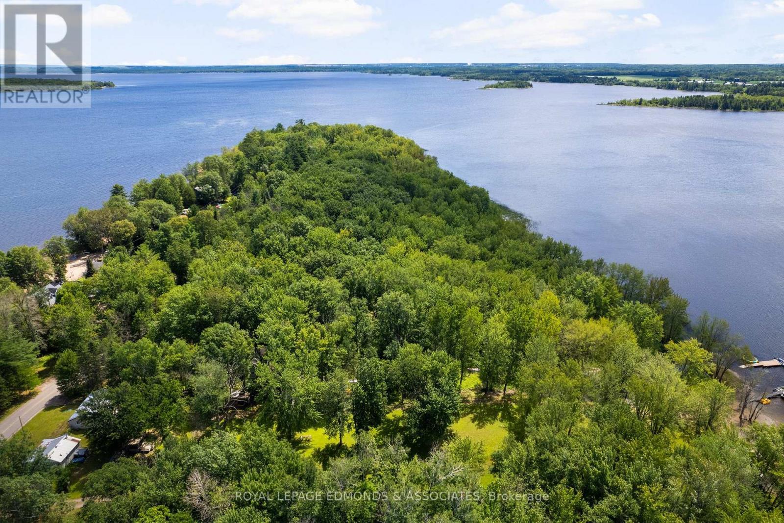 












0 SULLIVAN POINT ROAD

,
Laurentian Valley,







Ontario
K8A6W2

