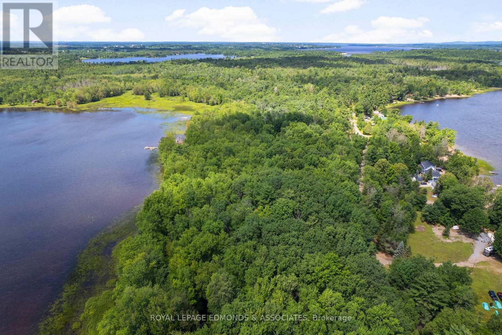 












0 SULLIVAN POINT ROAD

,
Laurentian Valley,







Ontario
K8A6W2

