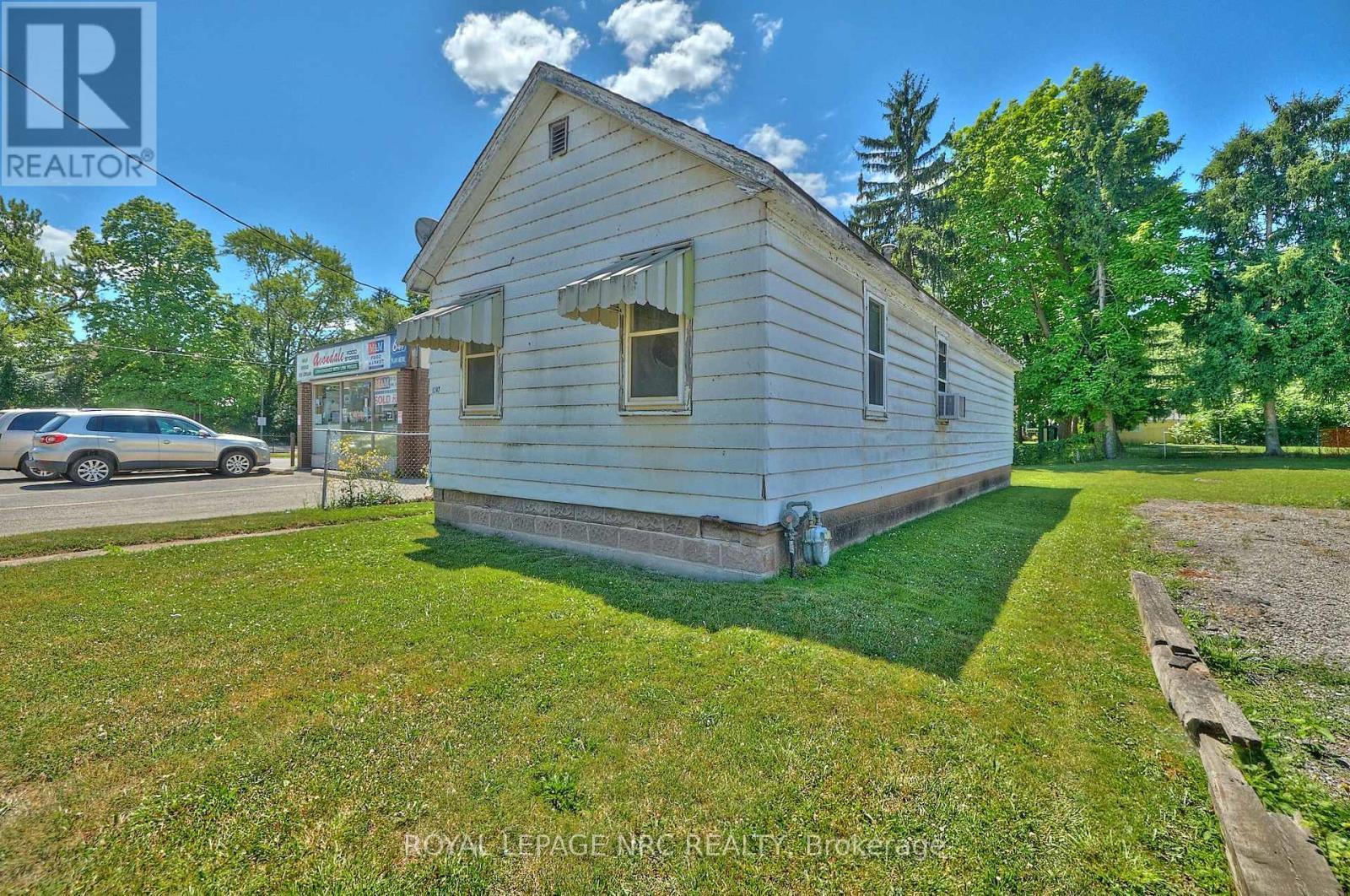 












8247 WILLOUGHBY DRIVE

,
Niagara Falls (Chippawa),




Ontario
L2G6X3

