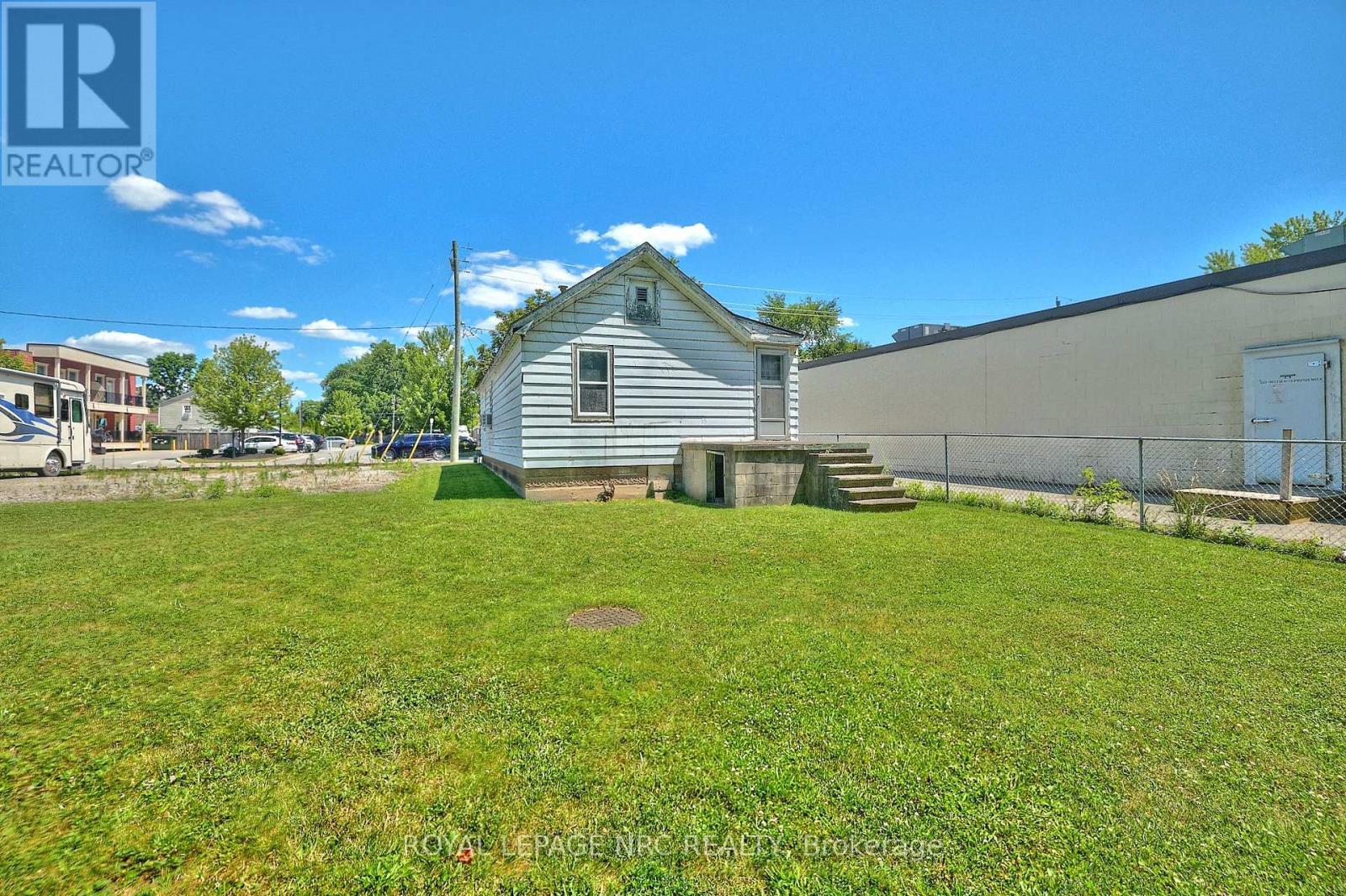 












8247 WILLOUGHBY DRIVE

,
Niagara Falls (Chippawa),




Ontario
L2G6X3


