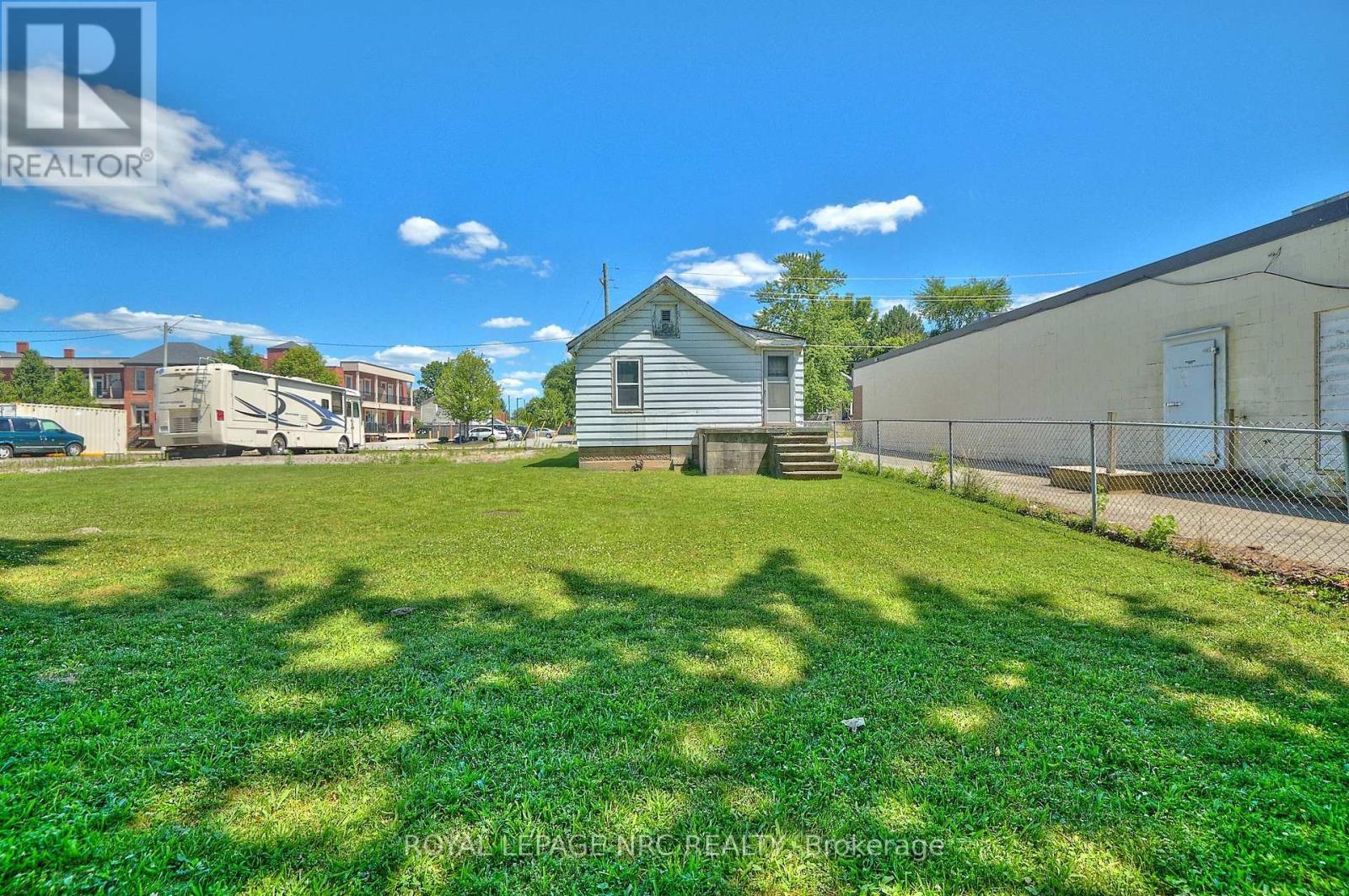 












8247 WILLOUGHBY DRIVE

,
Niagara Falls (Chippawa),




Ontario
L2G6X3


