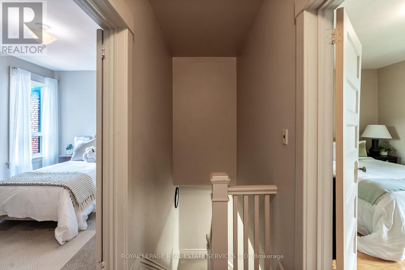 












53 EXETER STREET

,
Toronto,




Ontario
M6N1G3

