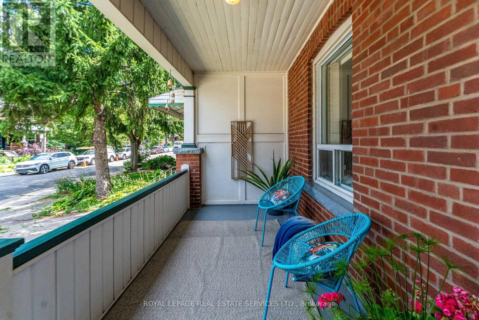 












53 EXETER STREET

,
Toronto,




Ontario
M6N1G3

