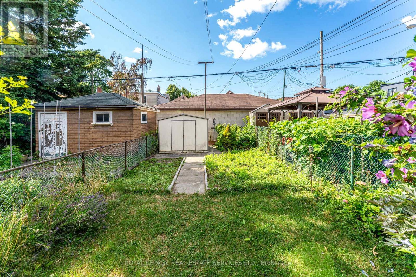 












53 EXETER STREET

,
Toronto,




Ontario
M6N1G3

