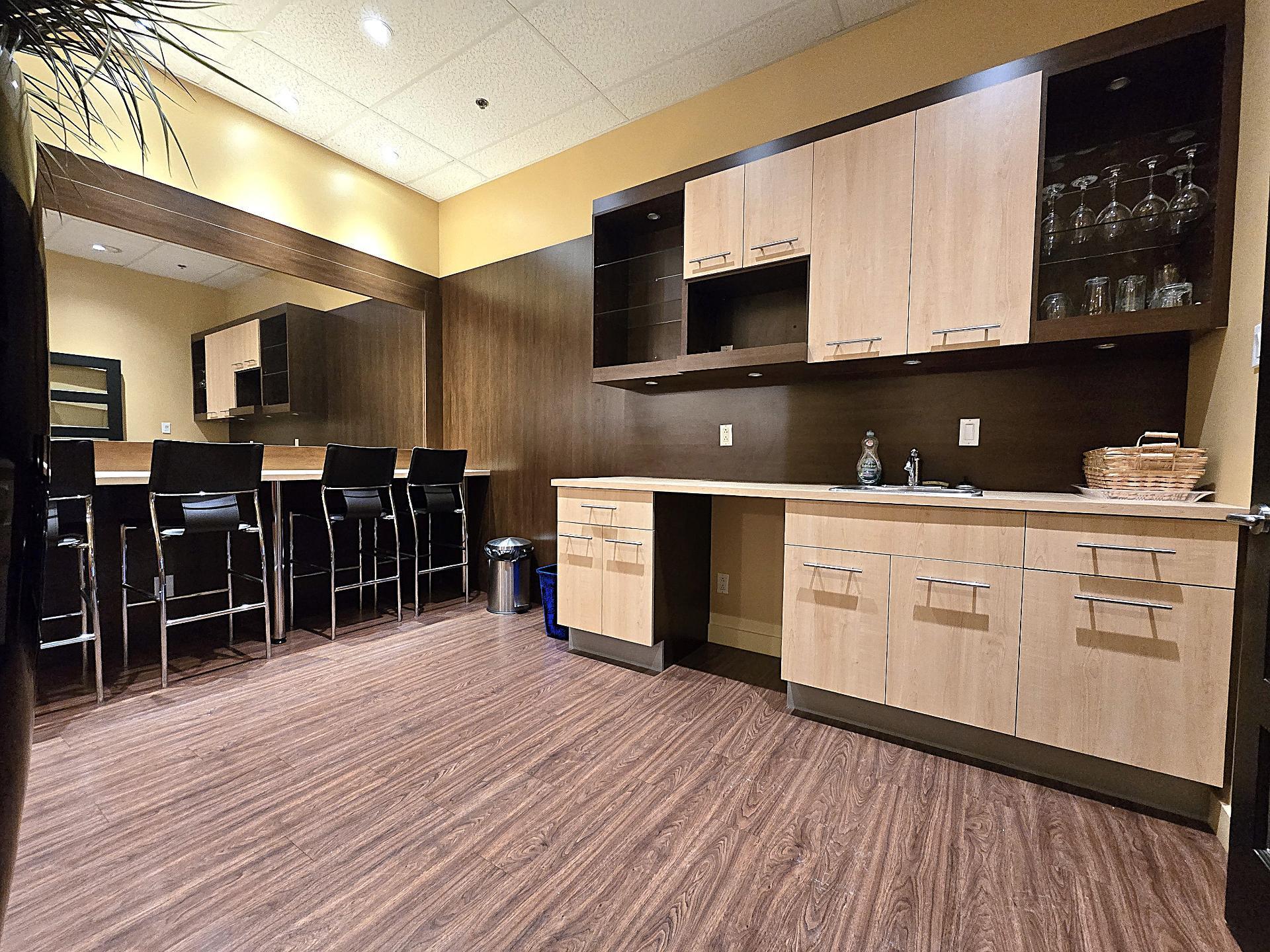 









4629


Rue Louis-B.-Mayer

,
Laval (Chomedey),




QC
H7P6G5

