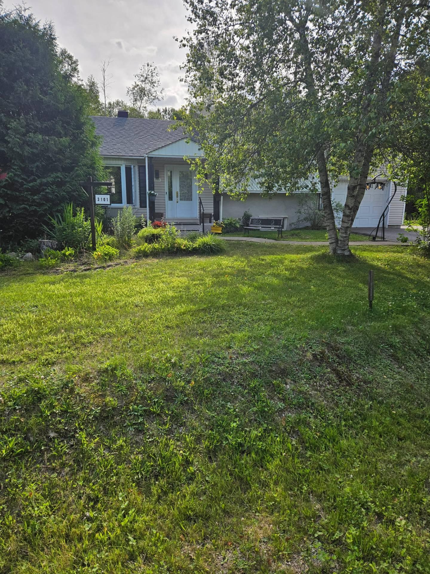 









3101


Rue Leclerc

,
Sainte-Julienne,




QC
J0K2T0

