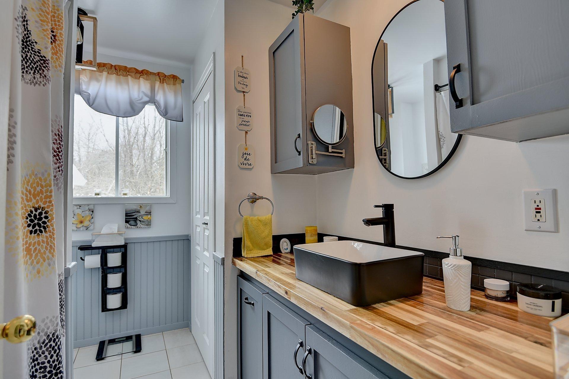 









3101


Rue Leclerc

,
Sainte-Julienne,




QC
J0K2T0

