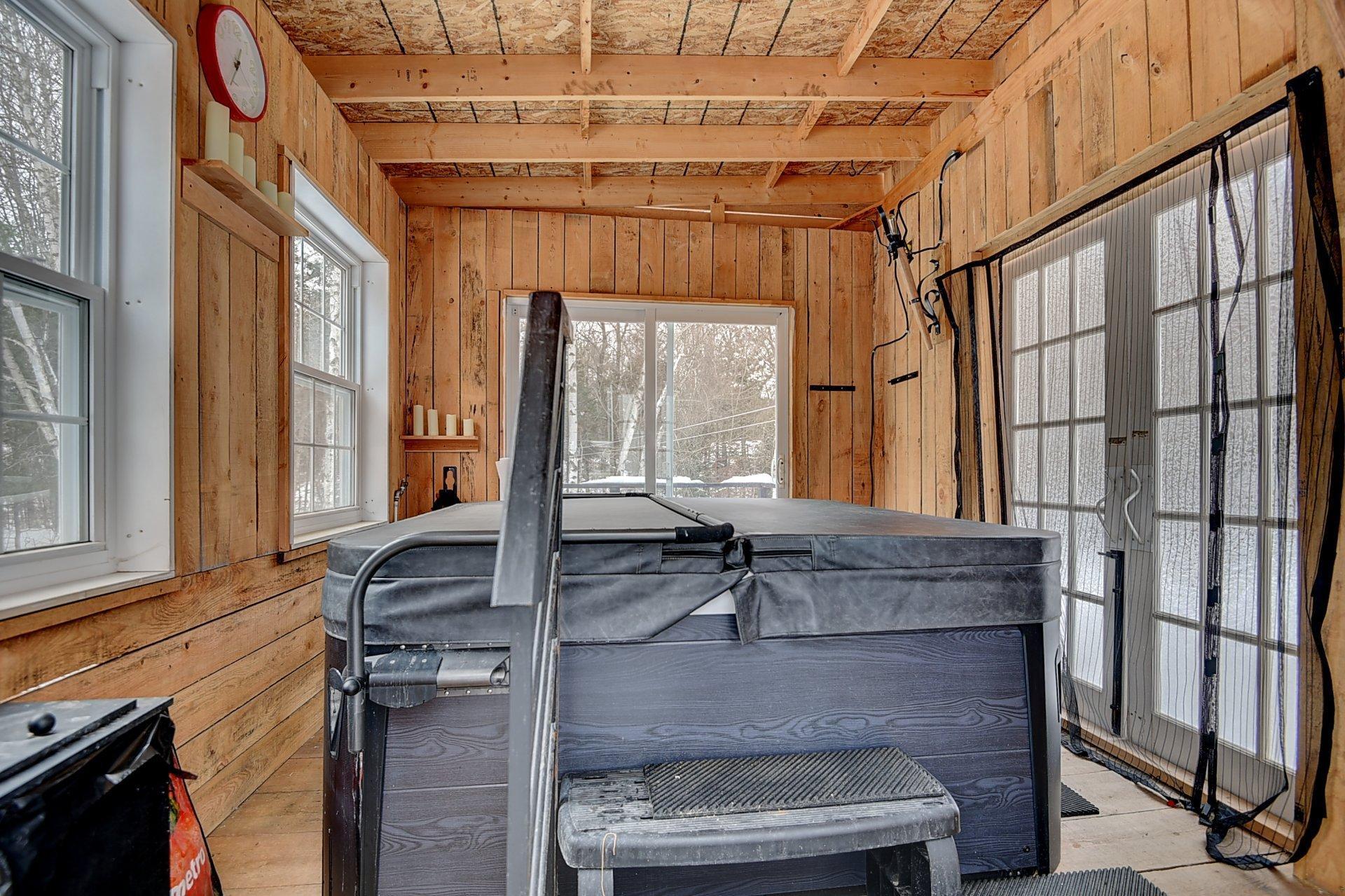 









3101


Rue Leclerc

,
Sainte-Julienne,




QC
J0K2T0

