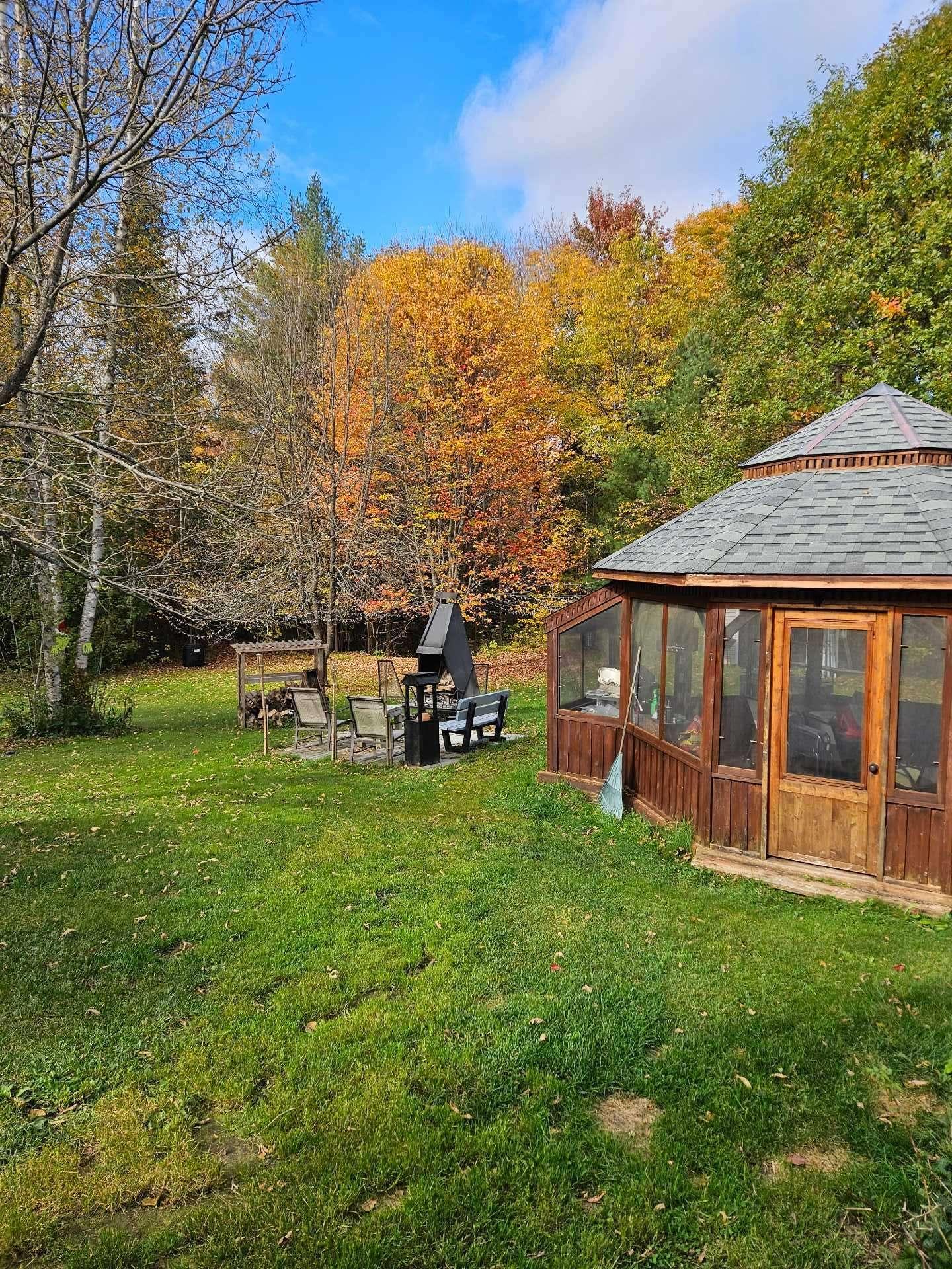 









3101


Rue Leclerc

,
Sainte-Julienne,




QC
J0K2T0

