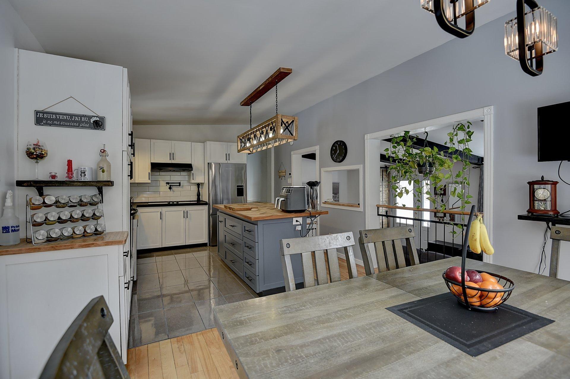 









3101


Rue Leclerc

,
Sainte-Julienne,




QC
J0K2T0

