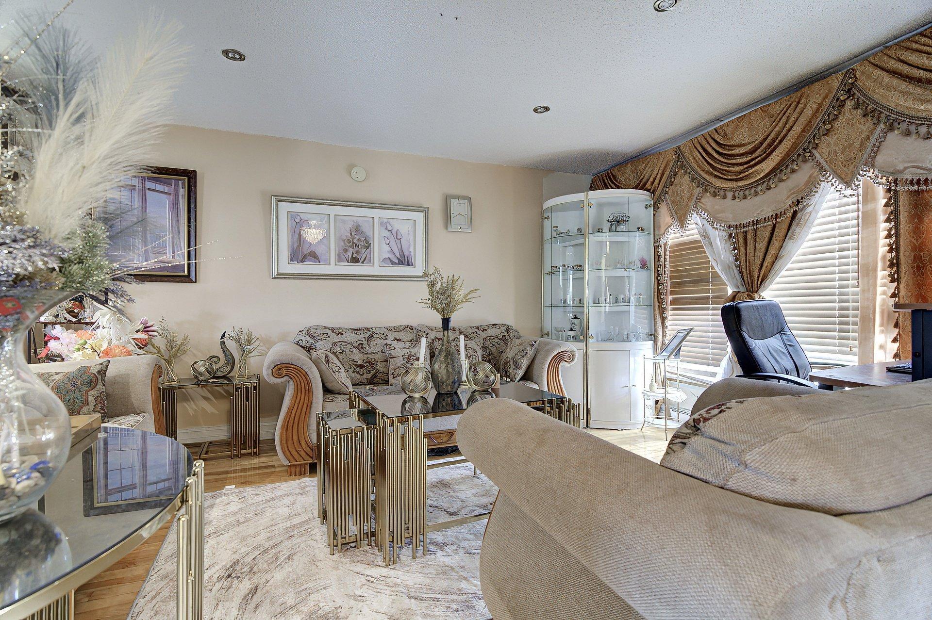 









11479


Av. Olier

,
Montréal (Montréal-Nord),




QC
H1G3P2

