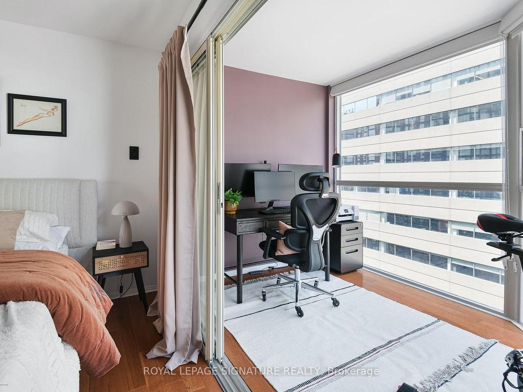 









705


King

Street West, 804,
Toronto,




ON
M5V 2W8

