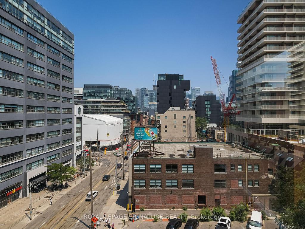 









705


King

Street West, 804,
Toronto,




ON
M5V 2W8

