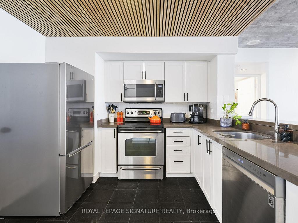 









705


King

Street West, 804,
Toronto,




ON
M5V 2W8

