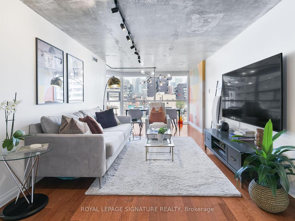 









705


King

Street West, 804,
Toronto,




ON
M5V 2W8

