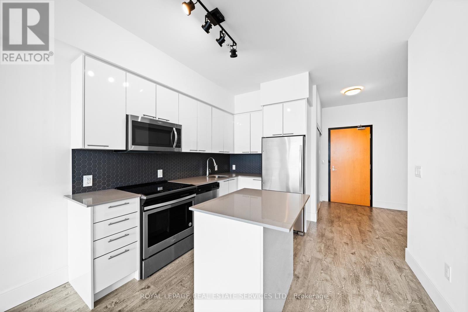 












618 - 15 PRINCE ALBERT BOULEVARD

,
Kitchener,




Ontario
N2H0C2

