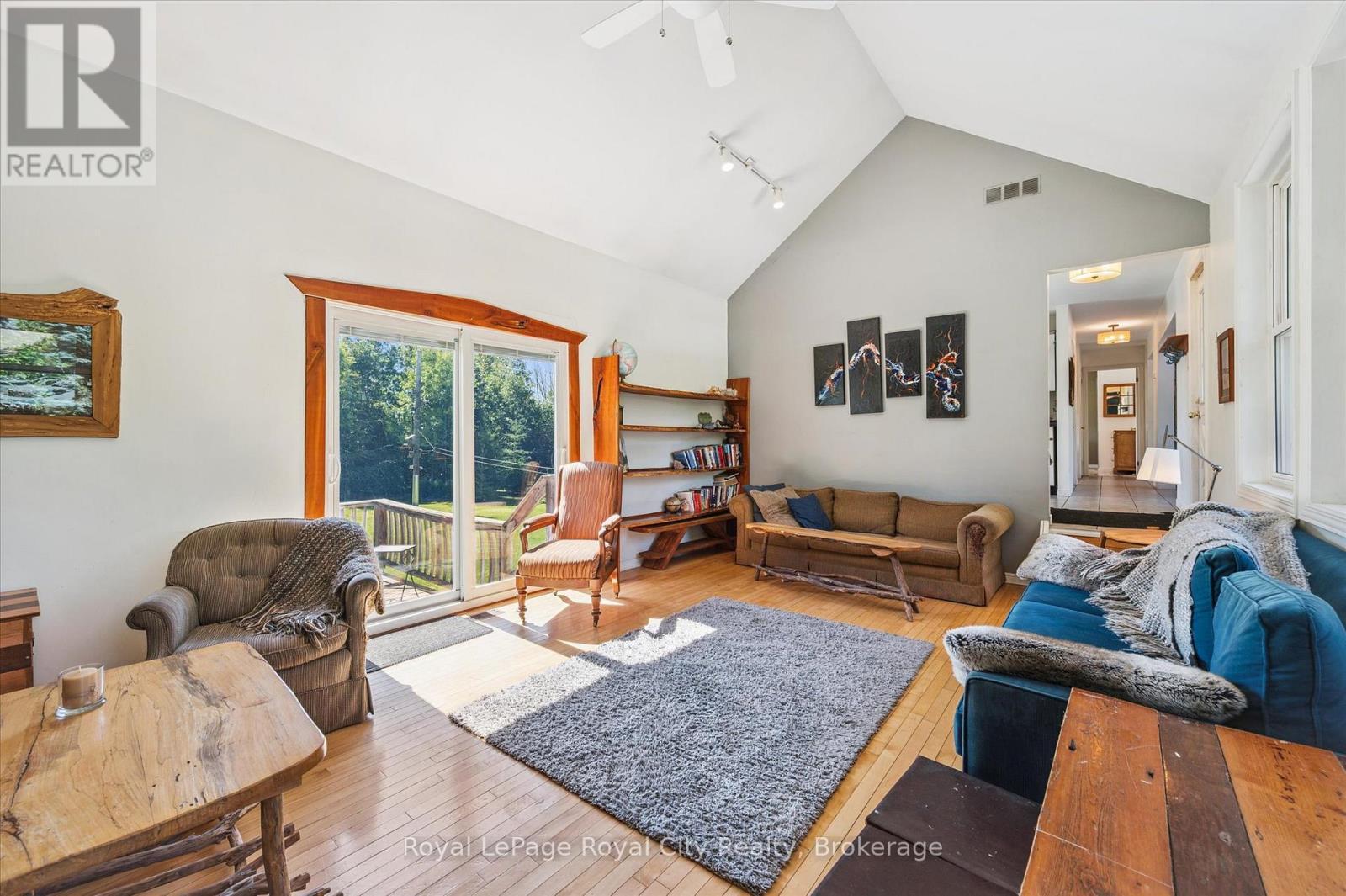 












6460 COUNTY ROAD 7

,
Centre Wellington,




Ontario
N0B1S0

