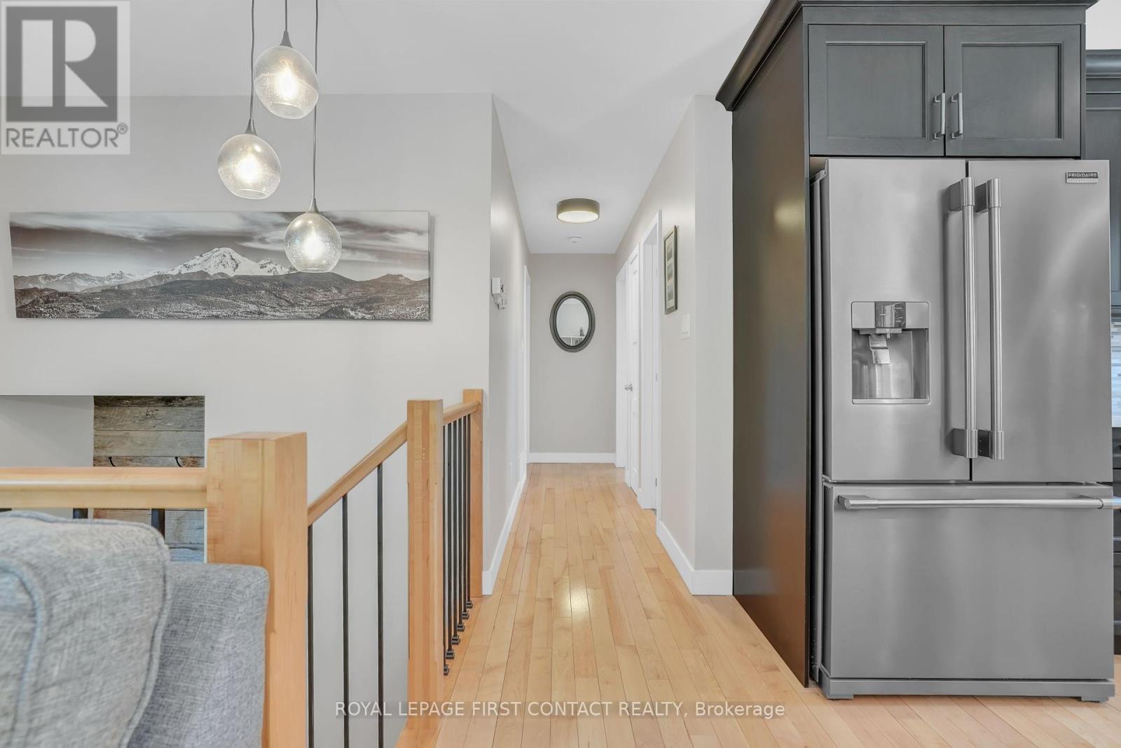 












23 SPENCER TRAIL

,
Oro-Medonte,




Ontario
L0L2L0


