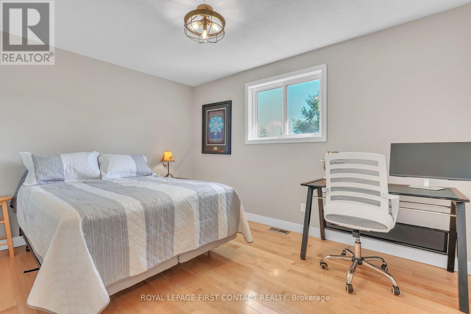 












23 SPENCER TRAIL

,
Oro-Medonte,




Ontario
L0L2L0

