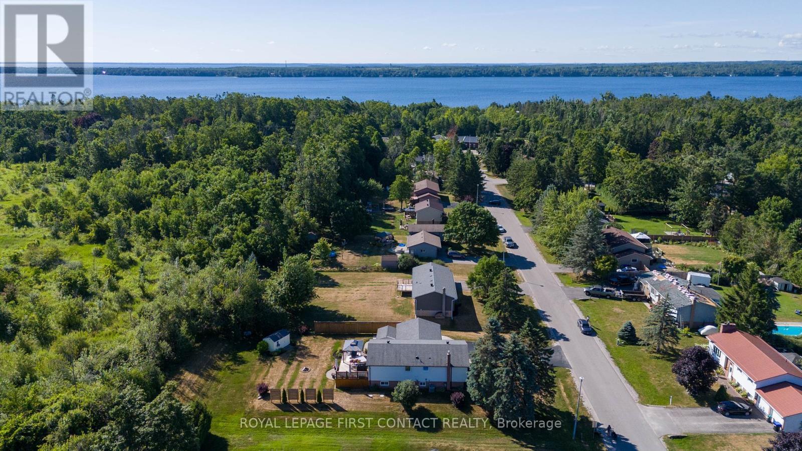 












23 SPENCER TRAIL

,
Oro-Medonte,




Ontario
L0L2L0


