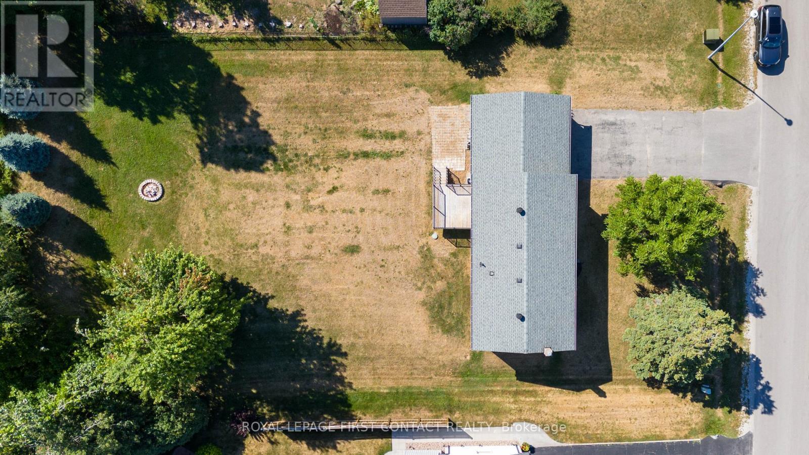 












23 SPENCER TRAIL

,
Oro-Medonte,




Ontario
L0L2L0

