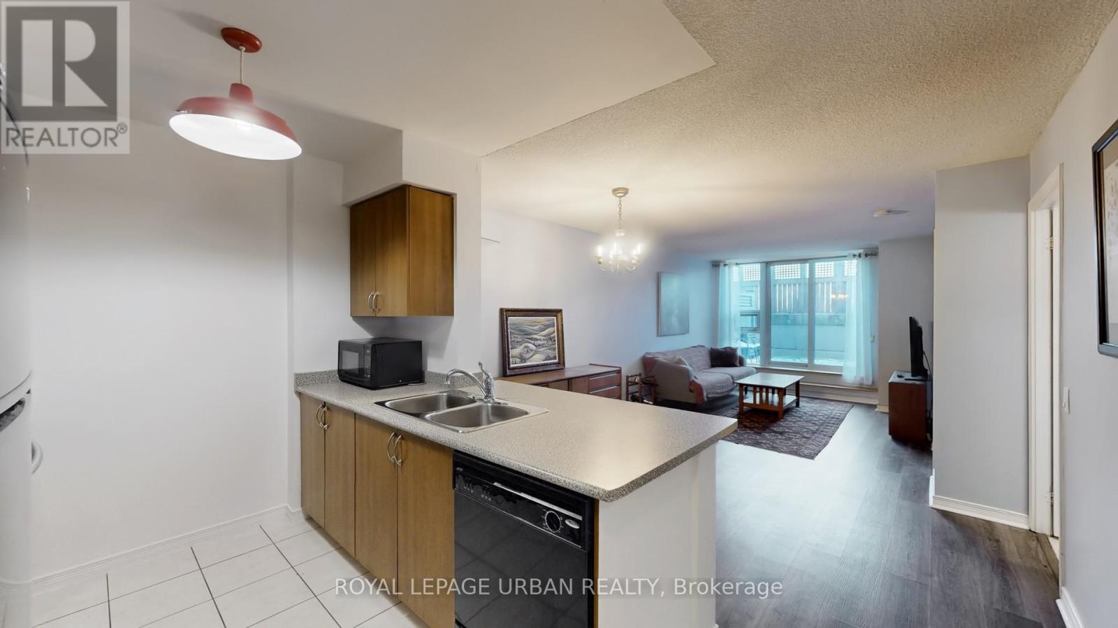 












428 - 60 HEINTZMAN STREET

,
Toronto,




Ontario
M6P5A1

