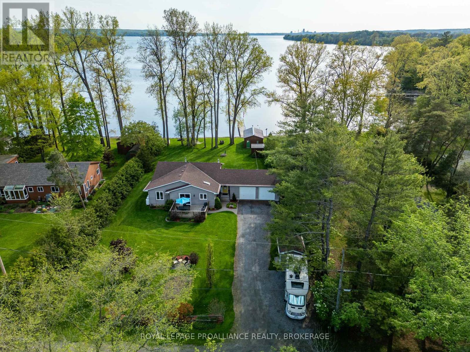 












14 SUNSET LANE

,
Greater Napanee (Greater Napanee),




Ontario
K7R3K7


