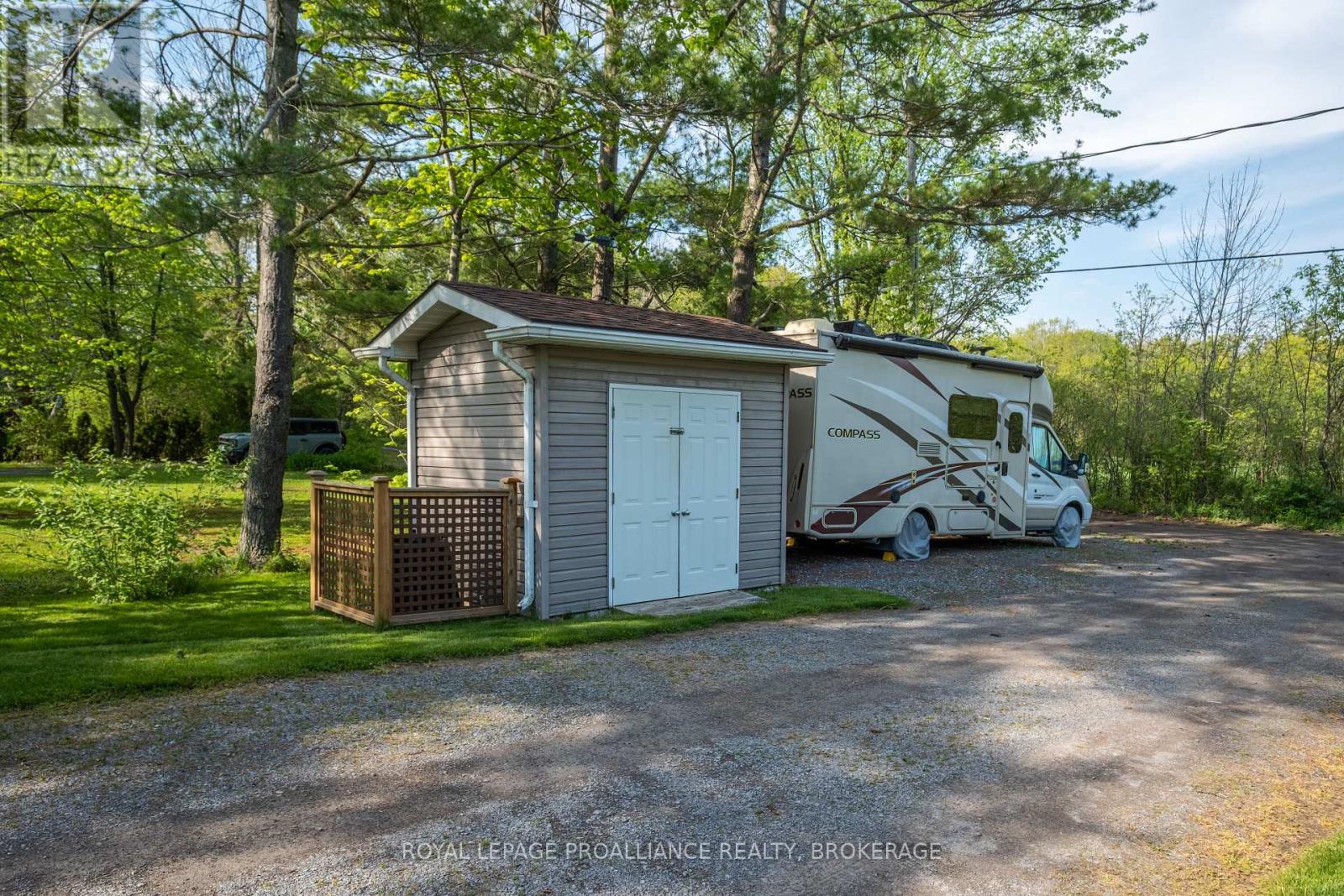 












14 SUNSET LANE

,
Greater Napanee (Greater Napanee),




Ontario
K7R3K7

