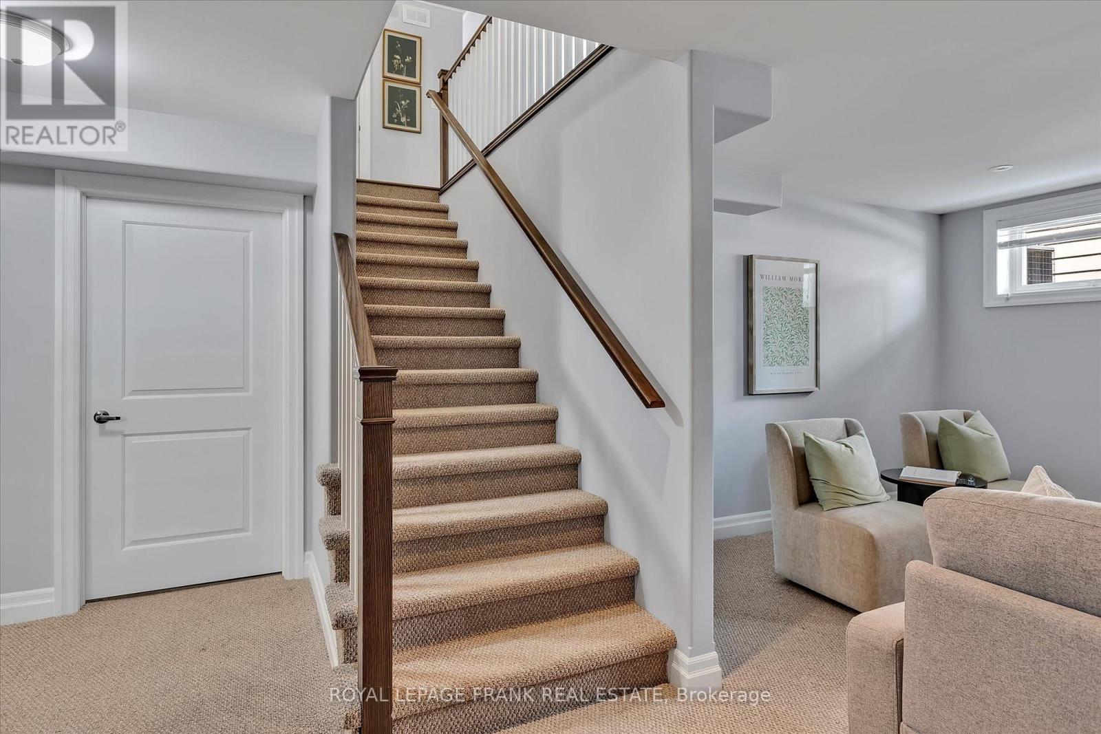 












47 CHARLTON COURT

,
Selwyn,







Ontario
K0L2H0

